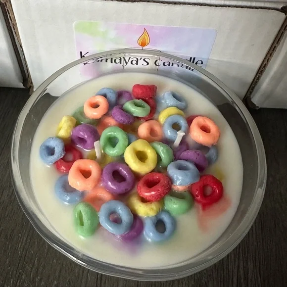 I’m a homebasecandle maker an these are my fruit loop cereal bowl candles - Picture 2 of 4